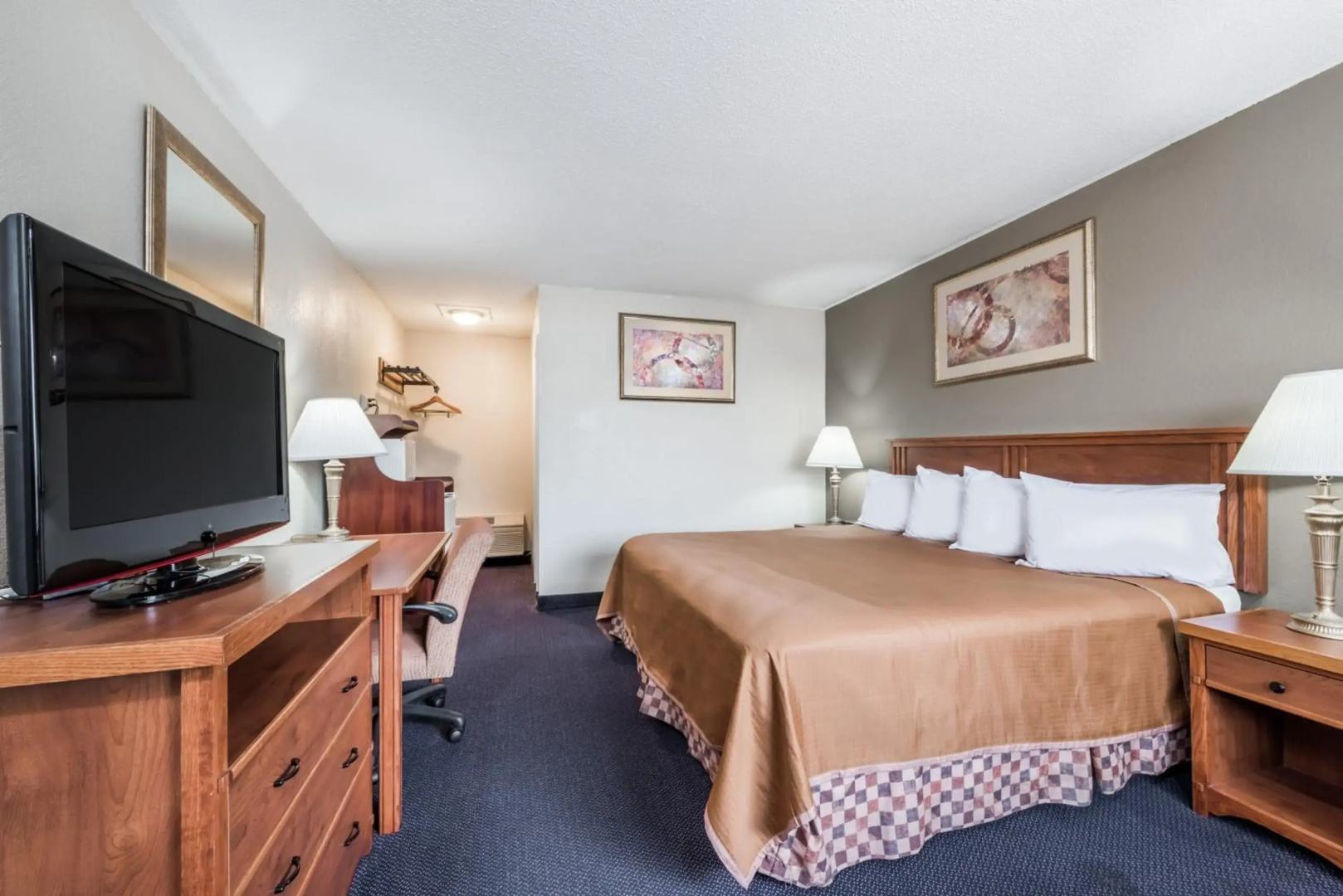 Red Carpet Inn