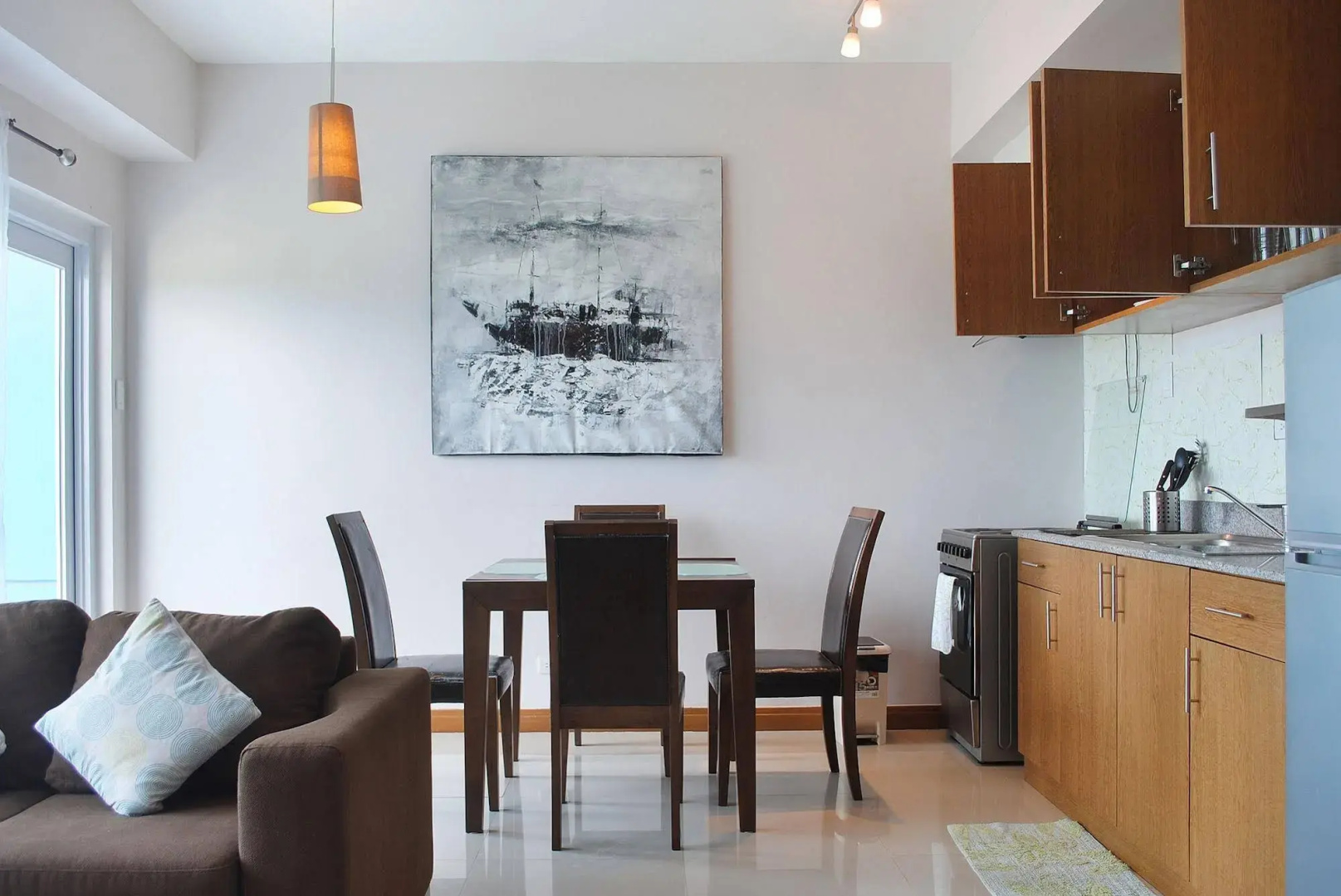 Mactan Seaside Apartments