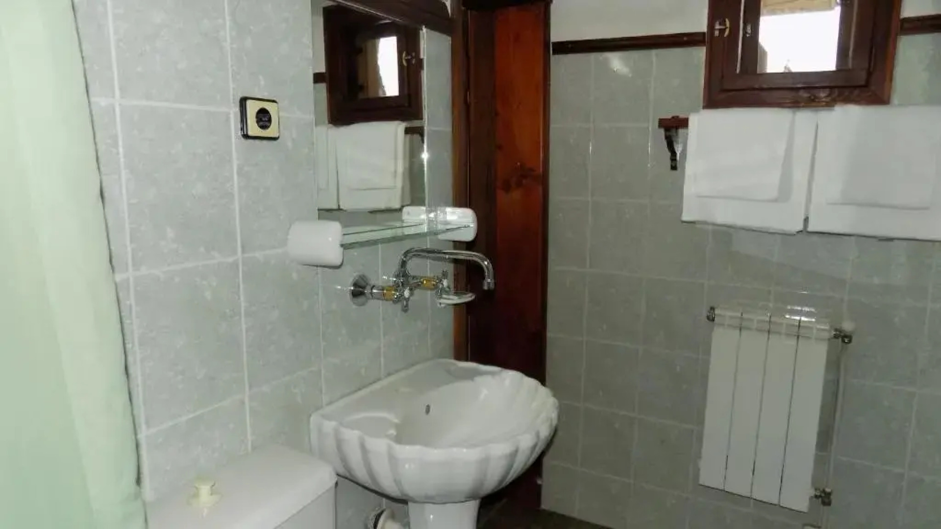 Dona Guest House