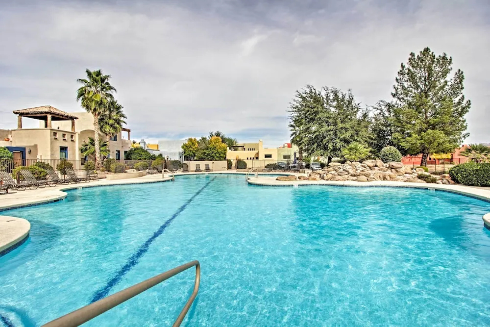 Adobe Escape w/ Outdoor Kitchen & Pool Access