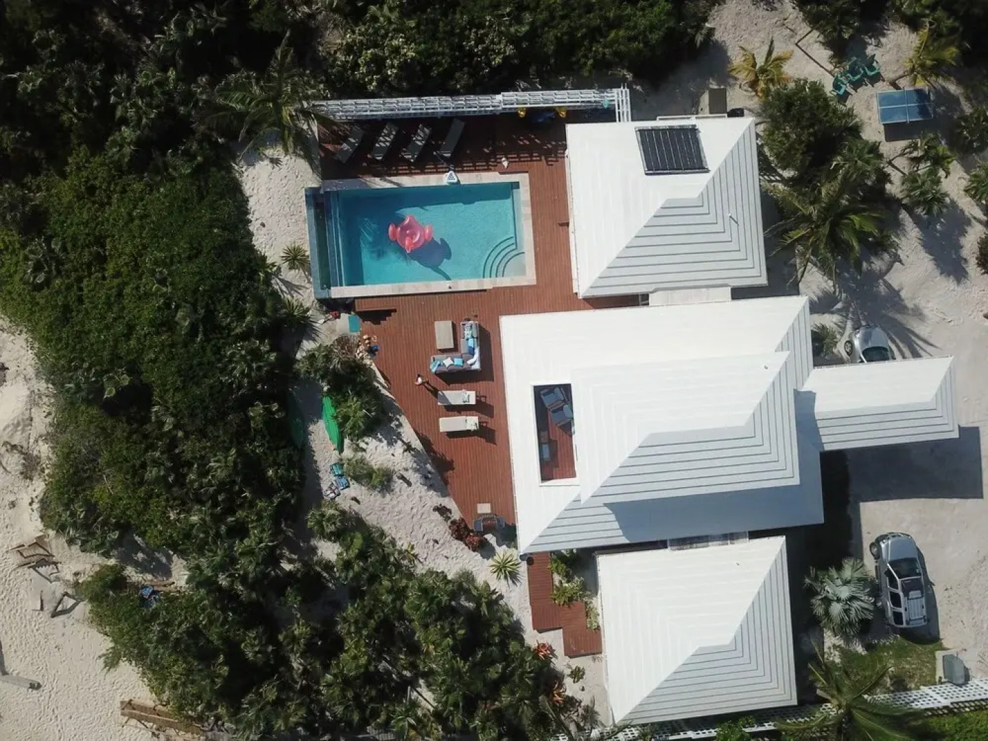 Sandy Hill Beach House by Eleuthera Vacation Rentals