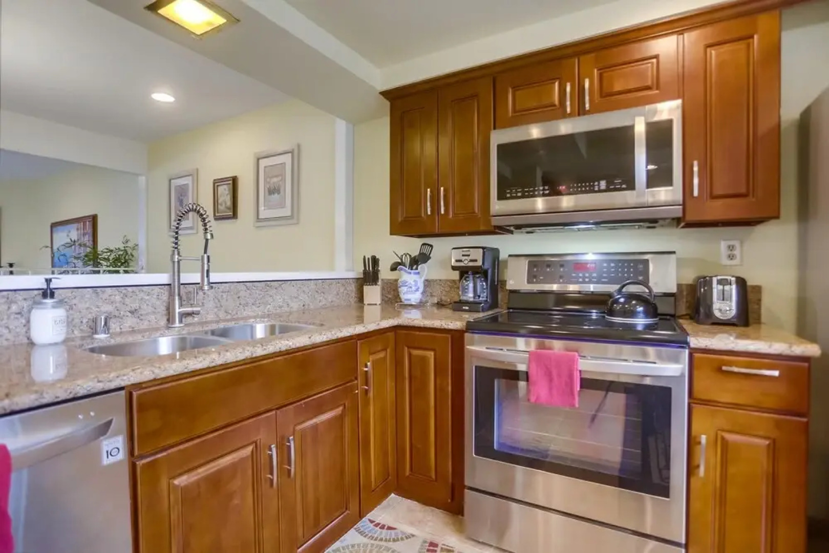 Solana Beach Resort Style Beach Condo With Pool and Spa Dmbc142 by Redawning