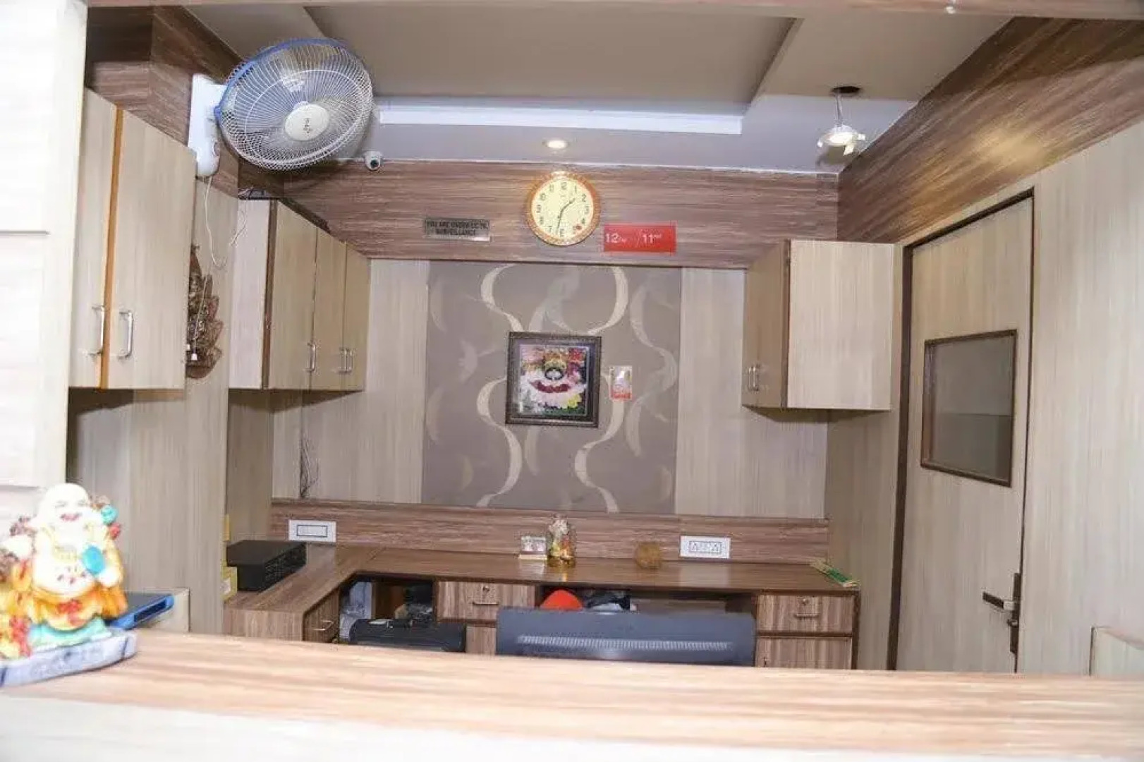 OYO Rooms Paras down Town Mall