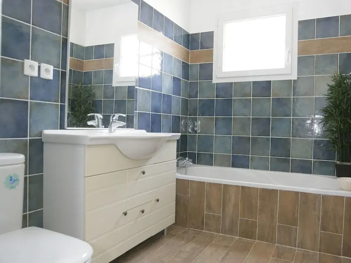 Beautiful Apartment With AC, Near Lac de Saint-cassien