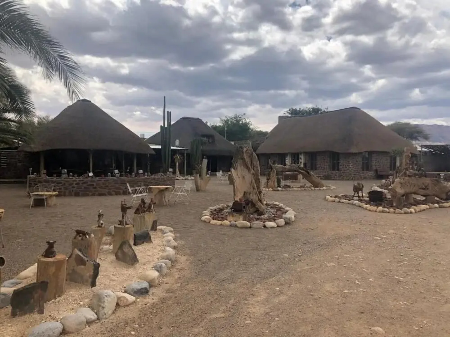 Tsauchab River Lodge