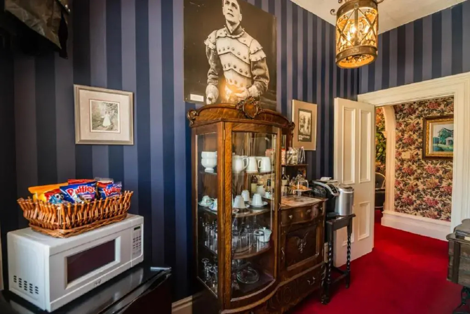 Hughson Hall Bed & Breakfast