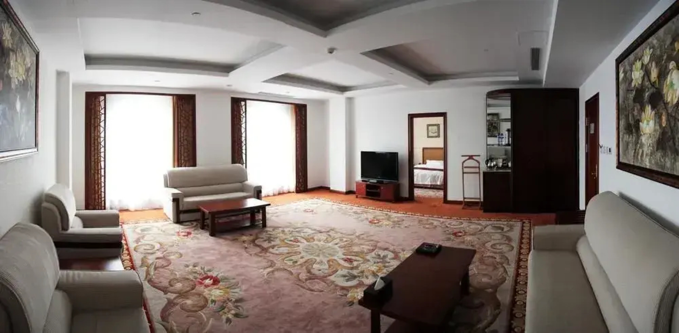 Ningshan Hotel