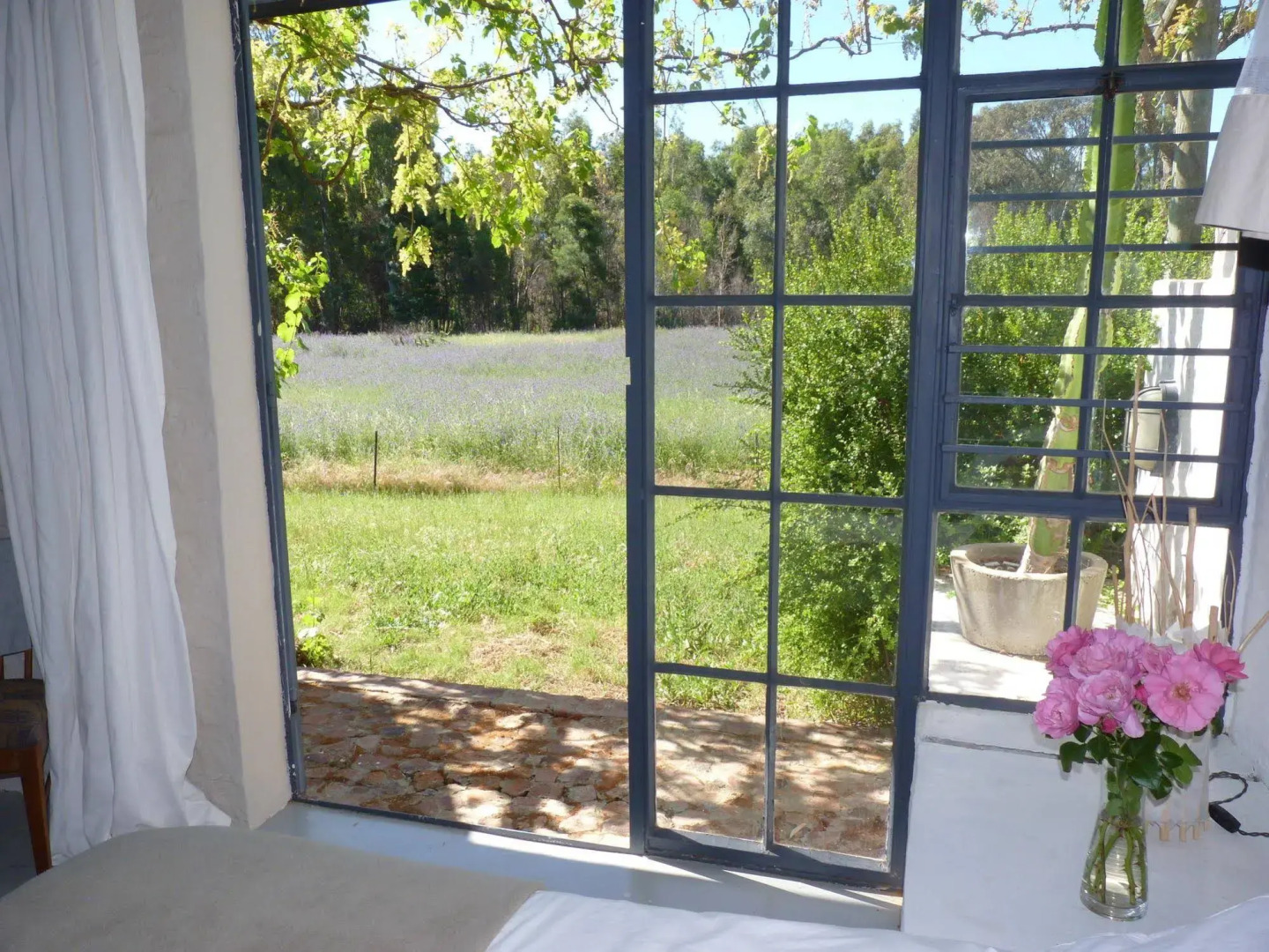 Essere Lodge Guest House