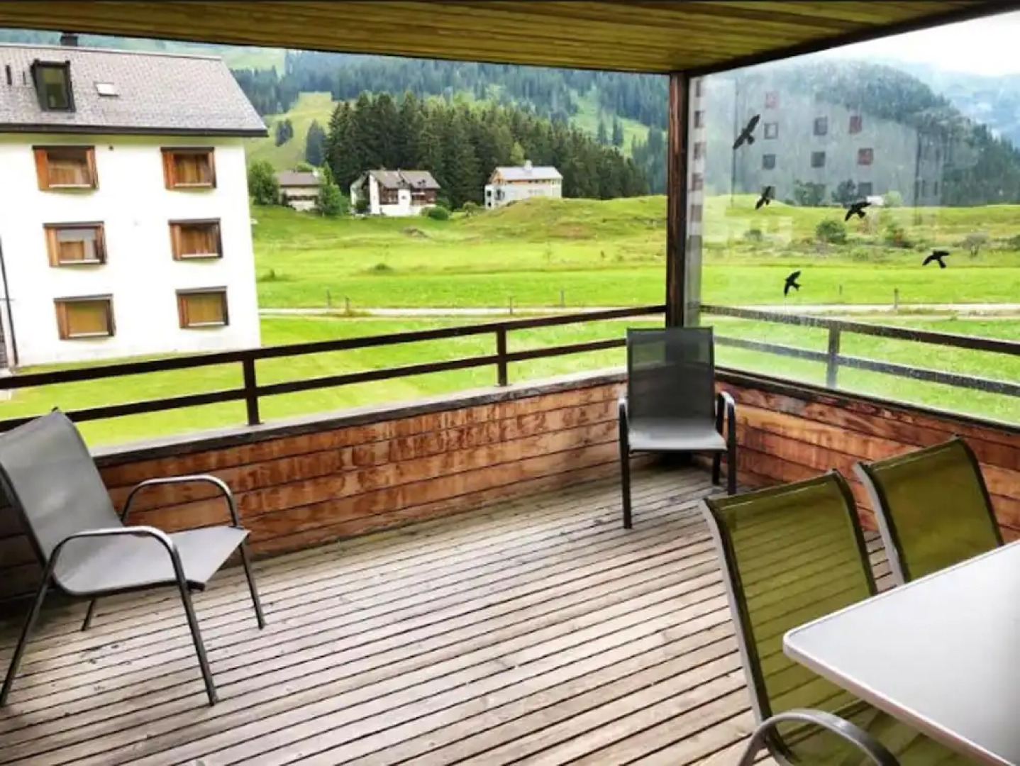 Apartment With 3 Bedrooms in Parpan, With Wonderful Mountain View, Furnished Balcony and Wifi Near the Slopes