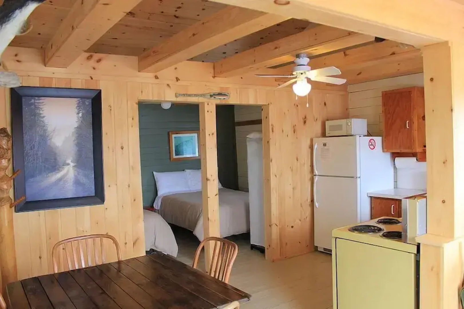Mashkinonje Lodge