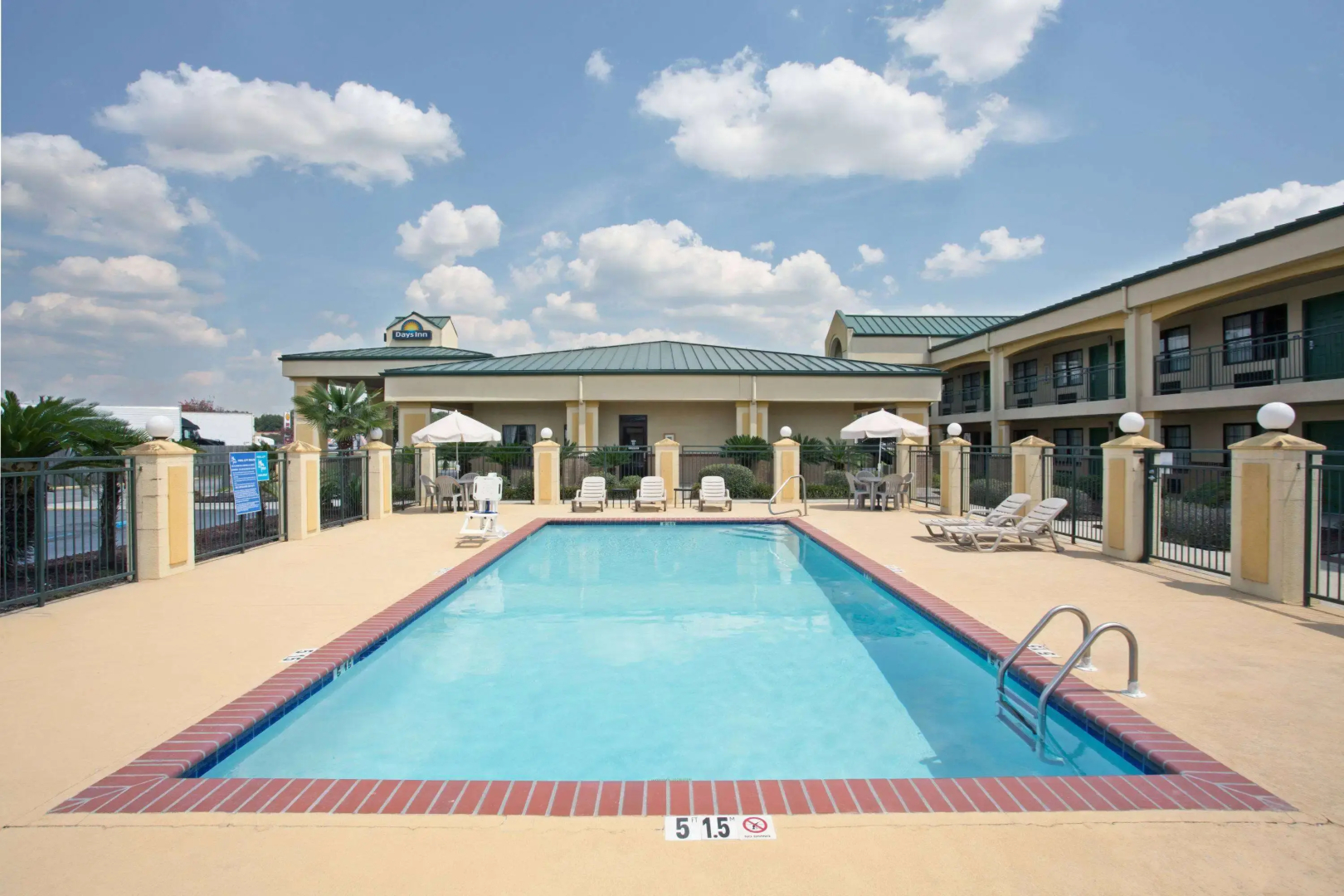 Days Inn by Wyndham Hammond