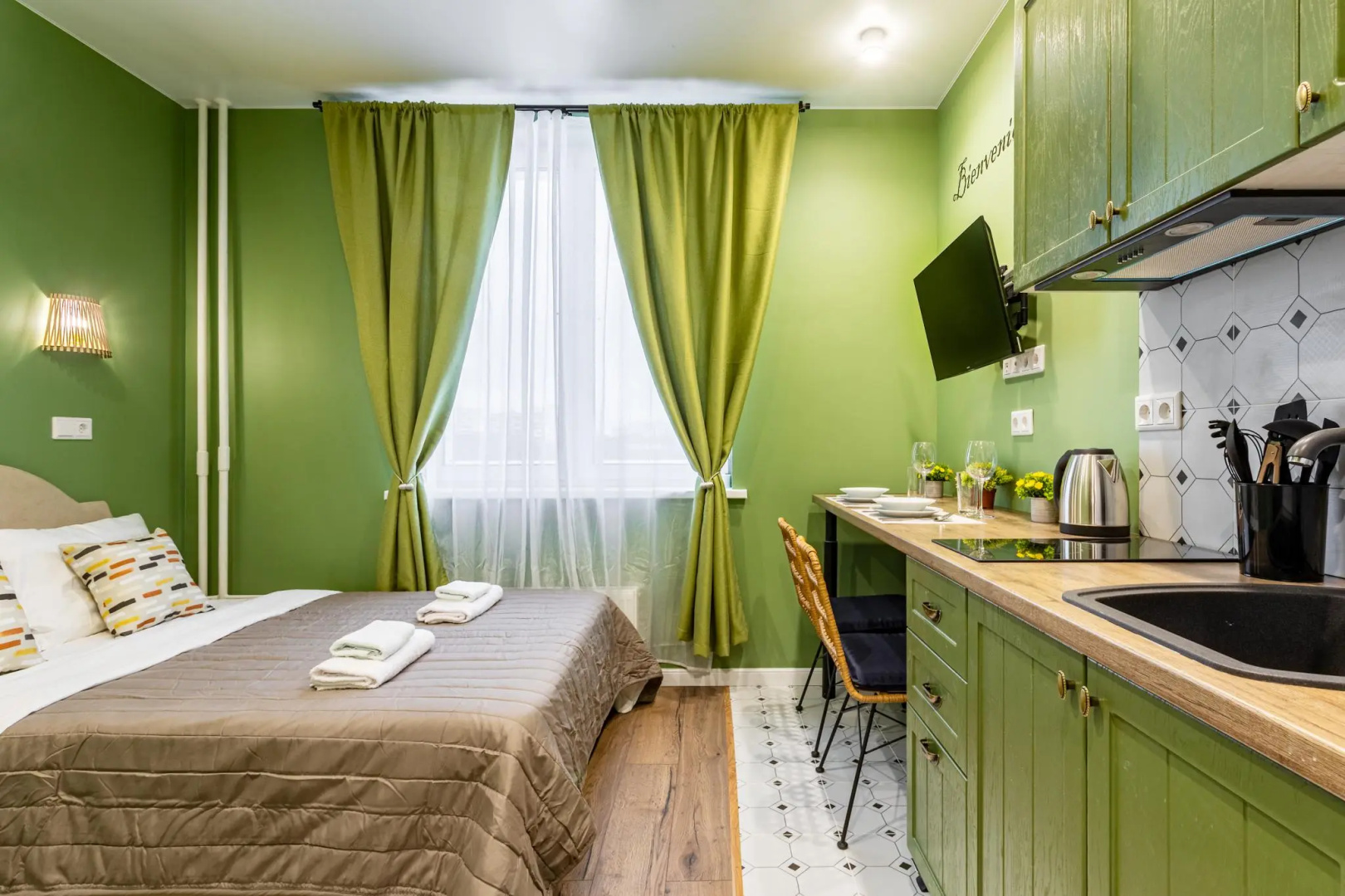 InHome24 (ИнХоум24) на аллее Берёзовая 19к6