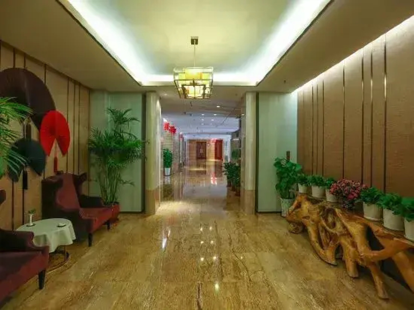 Phoenix Mountain Hotel