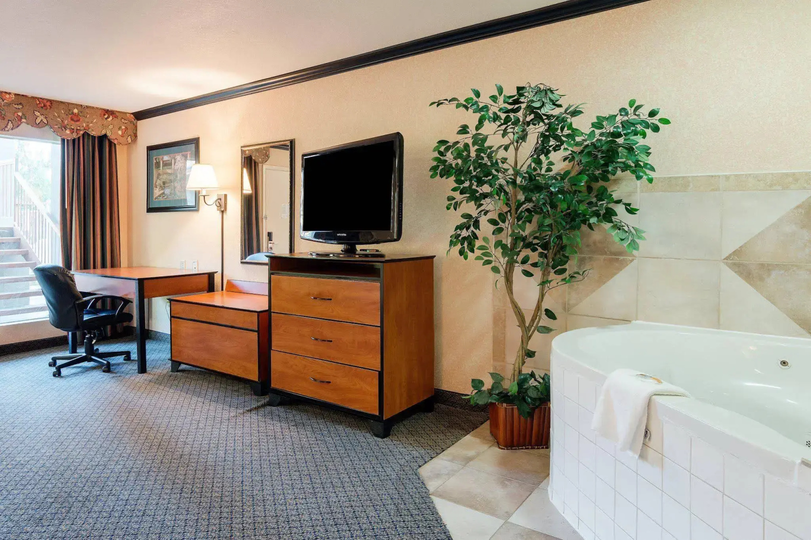 Quality Inn & Suites Lufkin