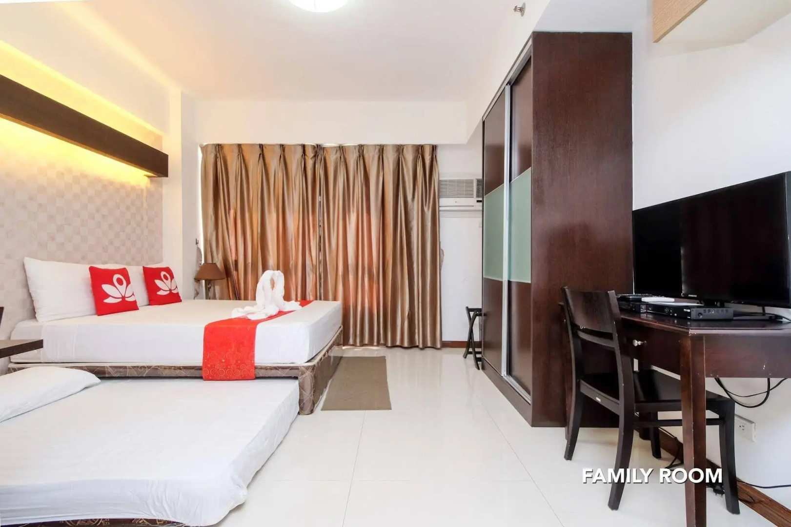 Sunshine City Suites
