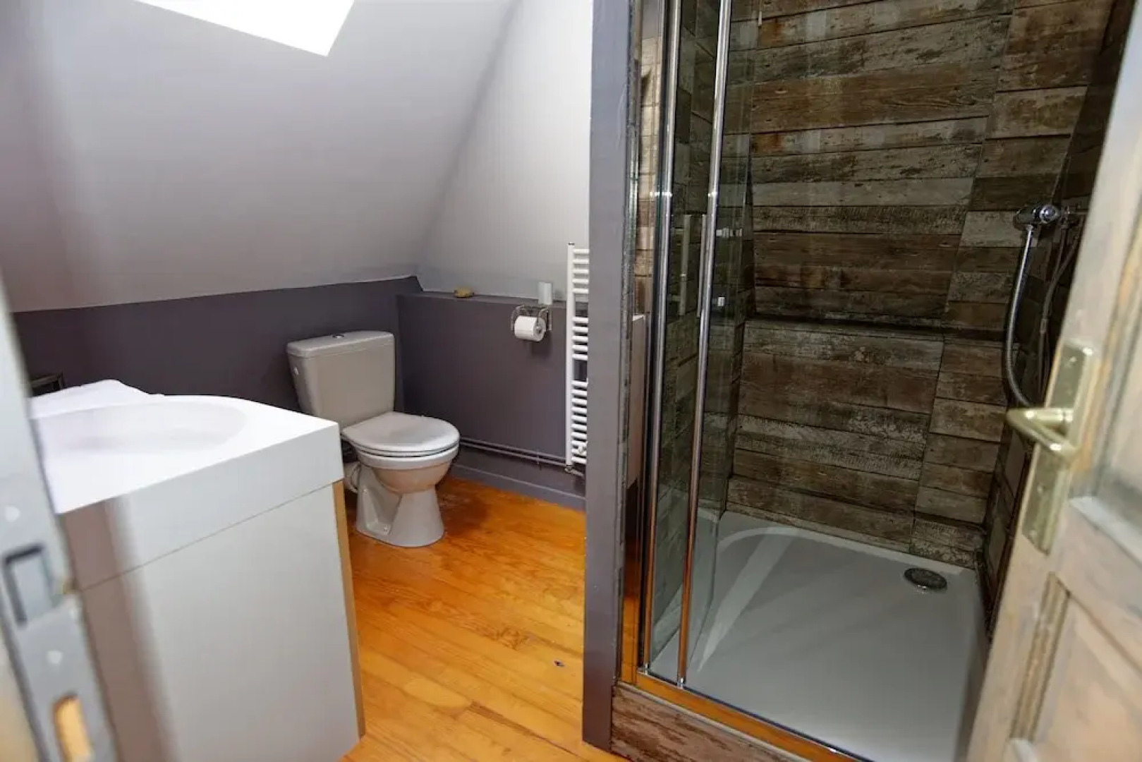 La Charmeuse D'etretat