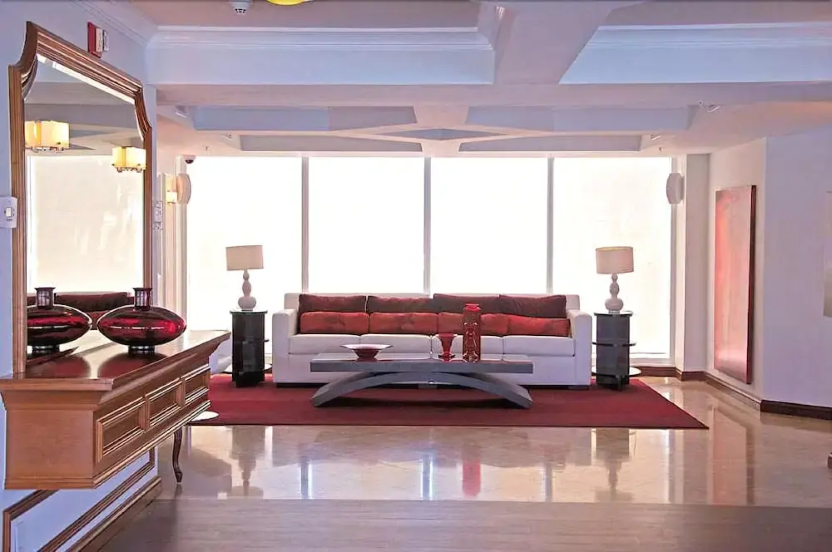 Miami Apartments by Rainbow Global
