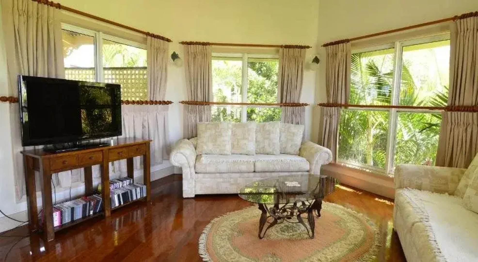 Rosevillehouse Bed & Breakfast