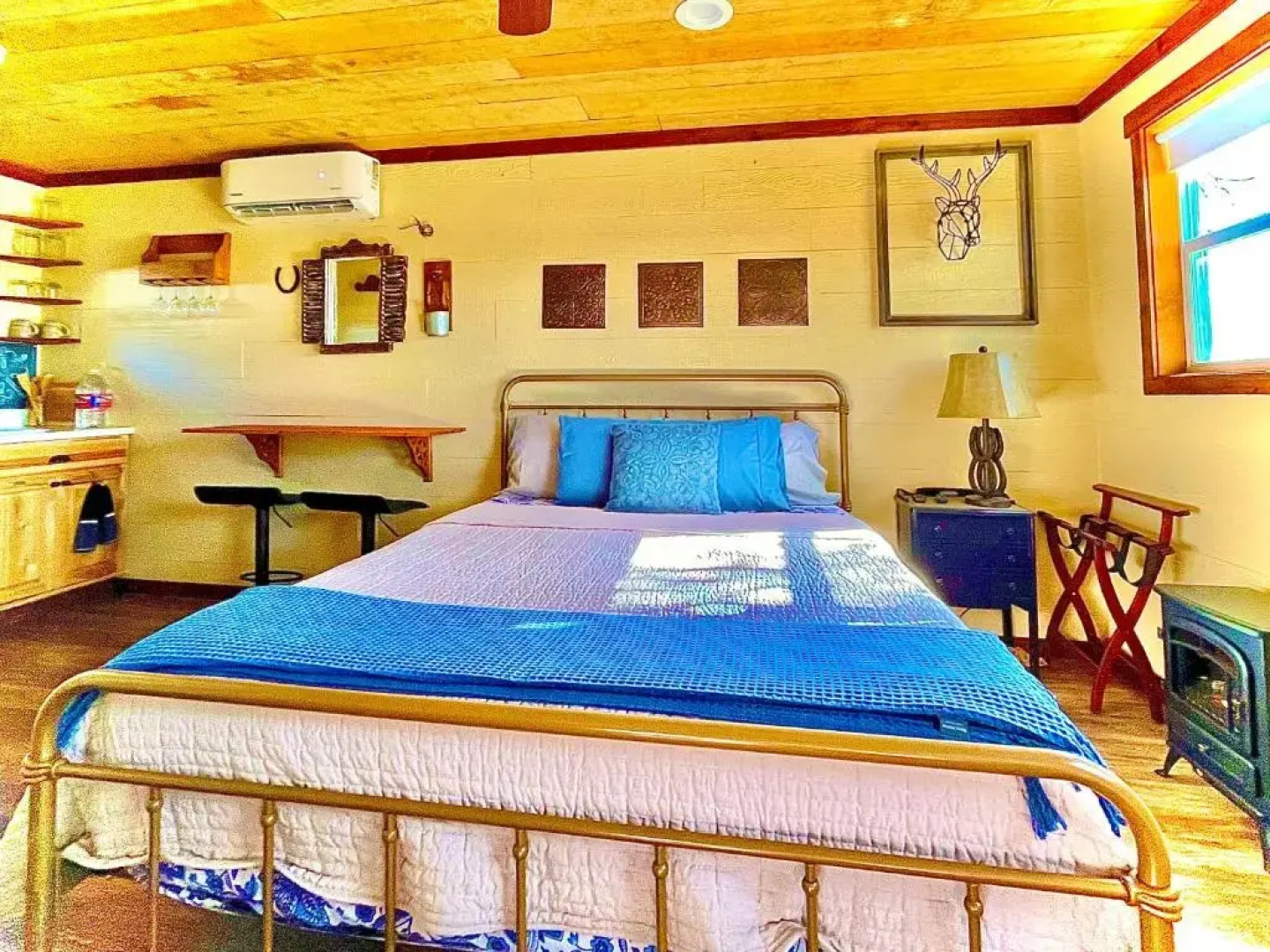 The Alexander at Creek Road