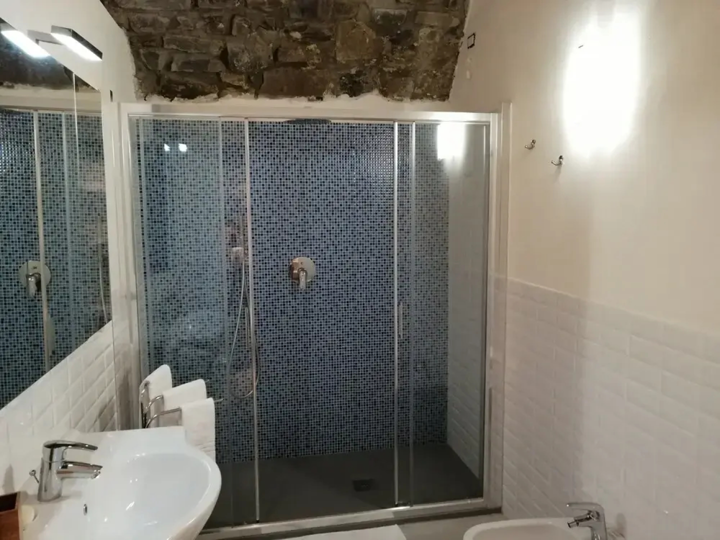 IseoLakeRental - Hill Apartments