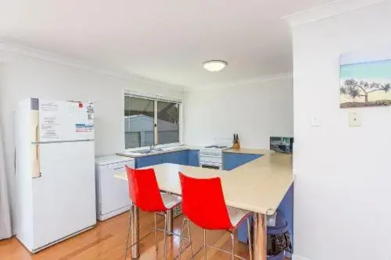 14 Zircon Street Centrally Located Family Home With Covered Deck Close To Patrolled Beach & Shops