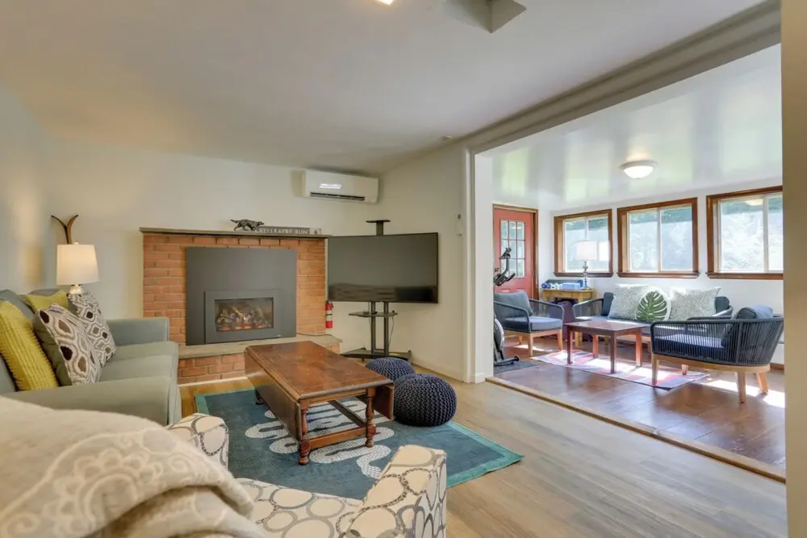 Woodstock Getaway w/ Hot Tub ~ 2 Mi to Dtwn!
