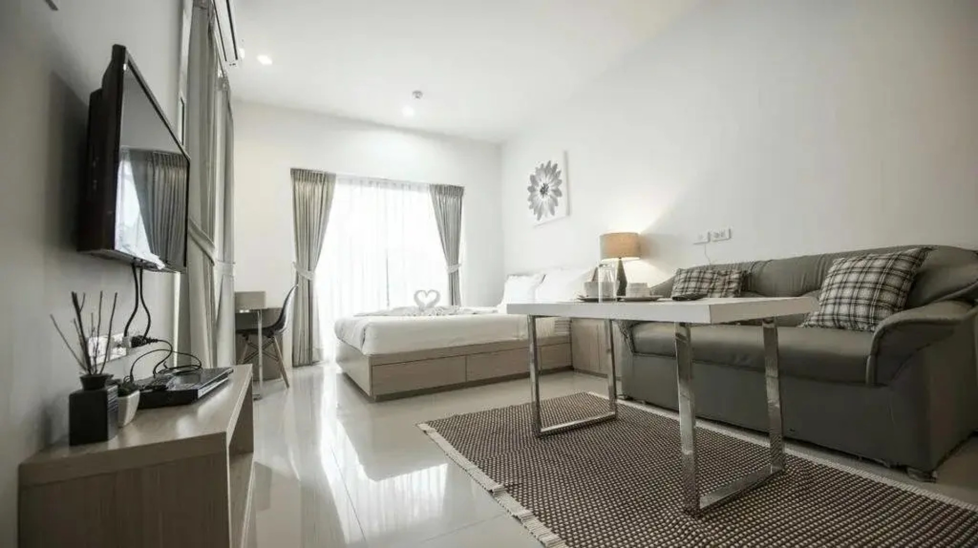 Plern Pailin Service Apartment