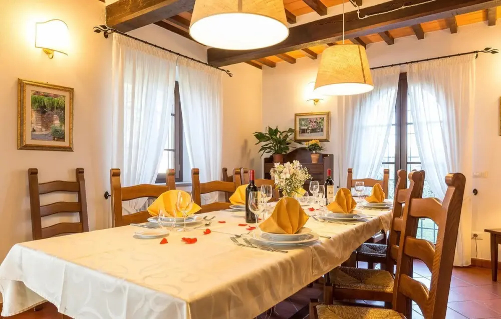 Amazing Home in Chiusi With Wifi, Private Swimming Pool and Outdoor Swimming Pool