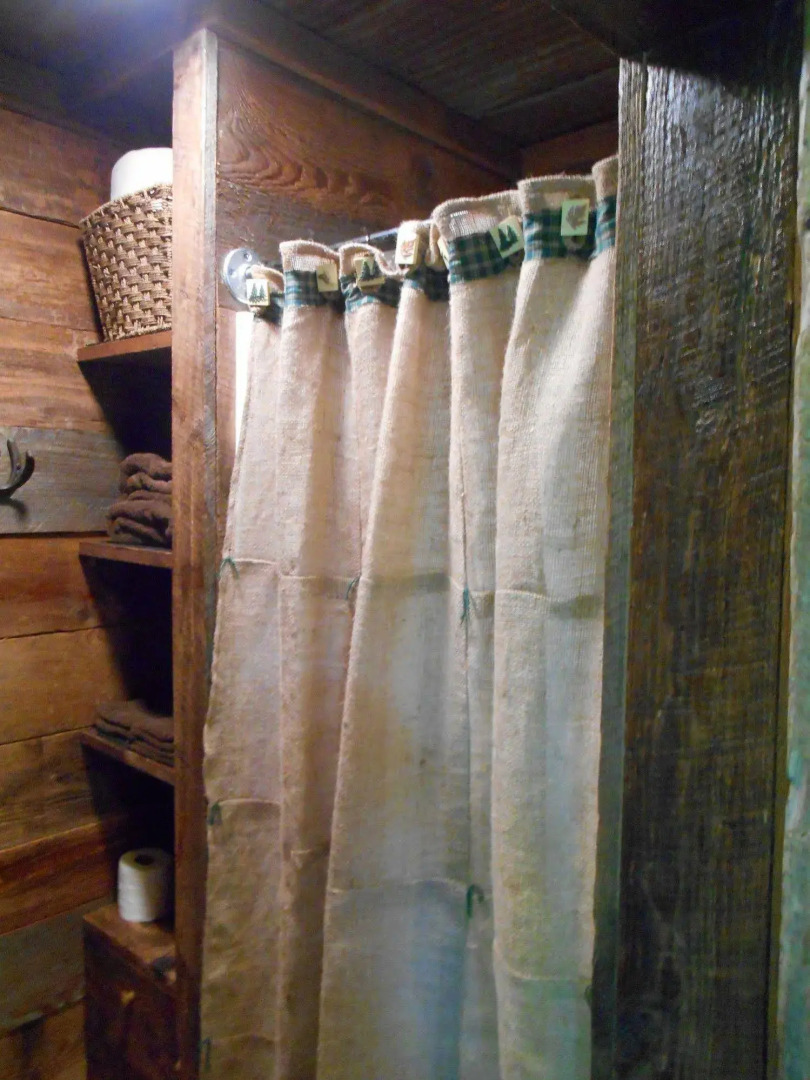 The Owl's Perch (5 inch clearance needed)