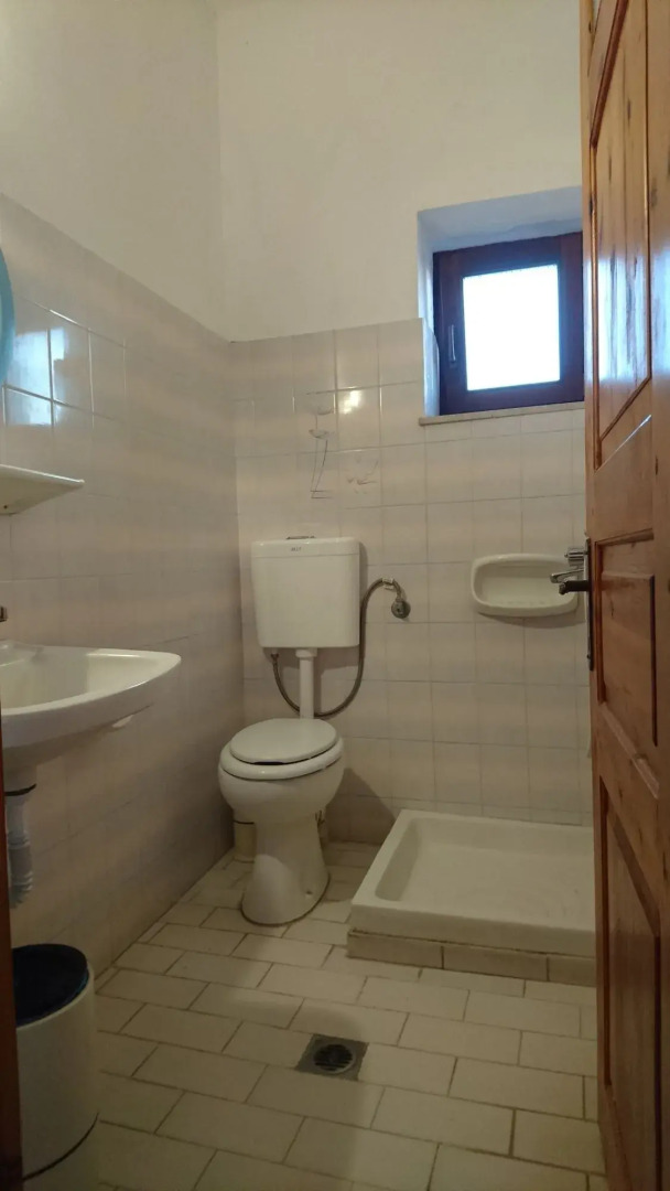 The Schoolmistress With the Golden Eyes