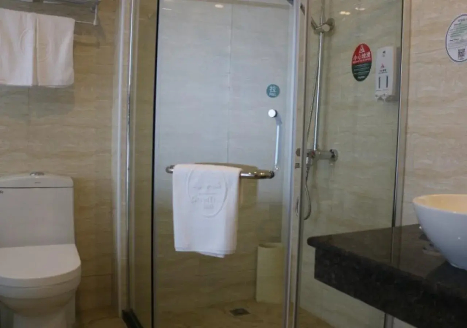 GreenTree Inn Henan Xinyang Gushi Zhongshan Avenue Hongsu Avenue Express Hotel