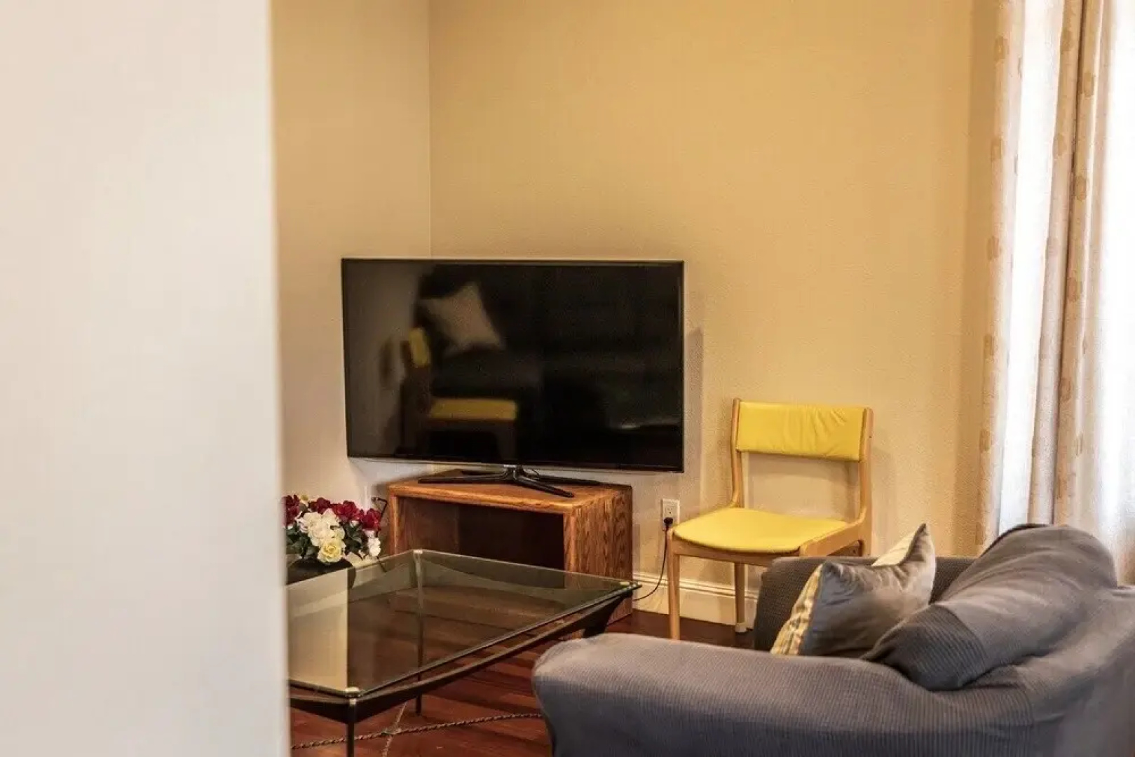Lovely 2-bedroom in Cupertino