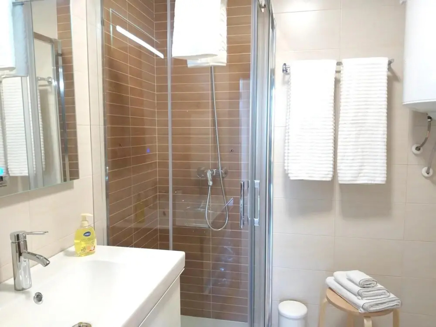 Apartment With 2 Bedrooms in Illa de Arousa, With Wonderful sea View, Furnished Garden and Wifi - 600 m From the Beach