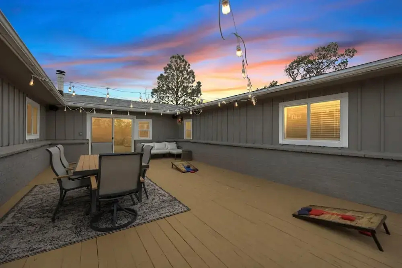 Spacious 4BR Home Near Grand Canyon Sleeps 10