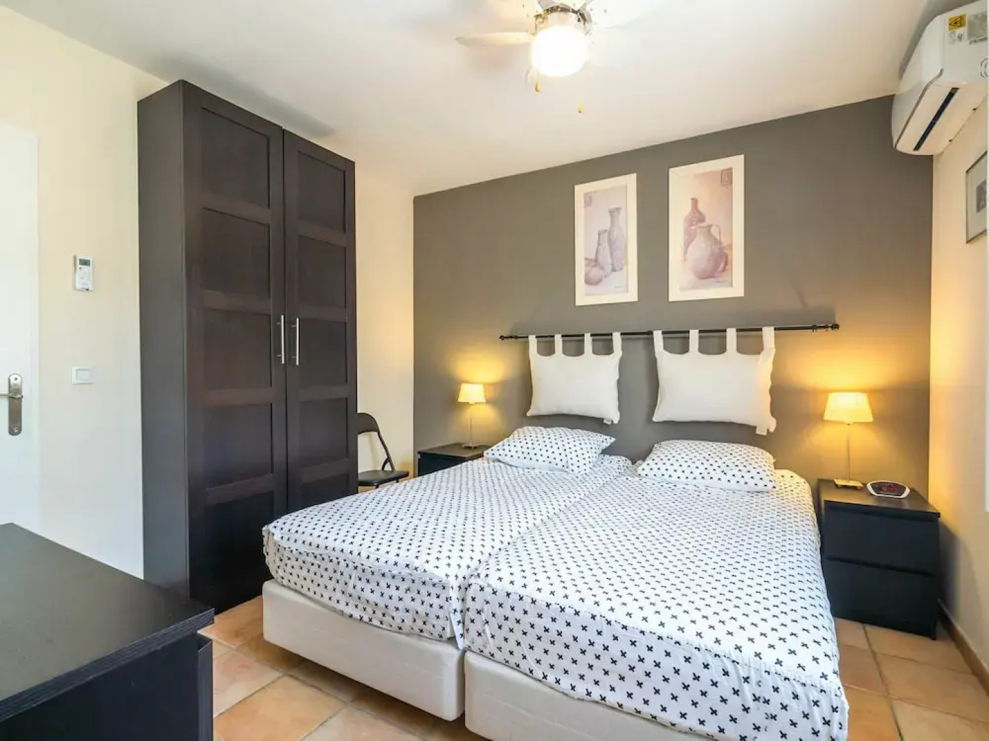 Luxury Villa with Private Swimming Pool in Escales