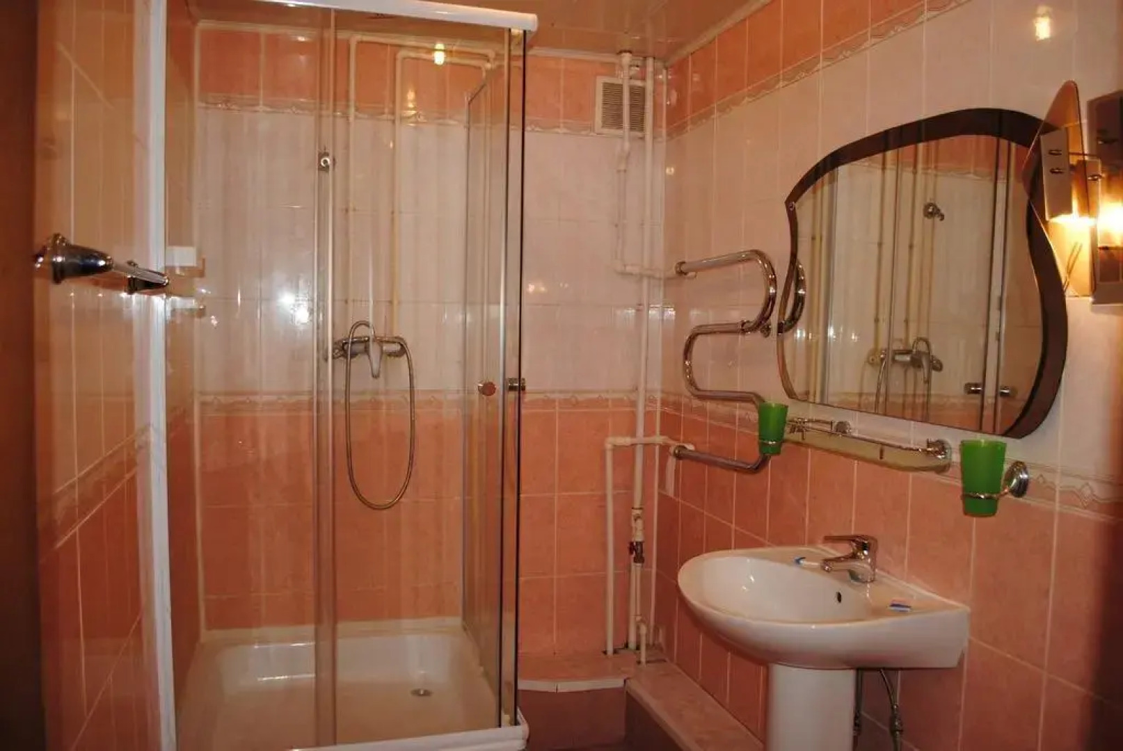 Гостиница На Институтской