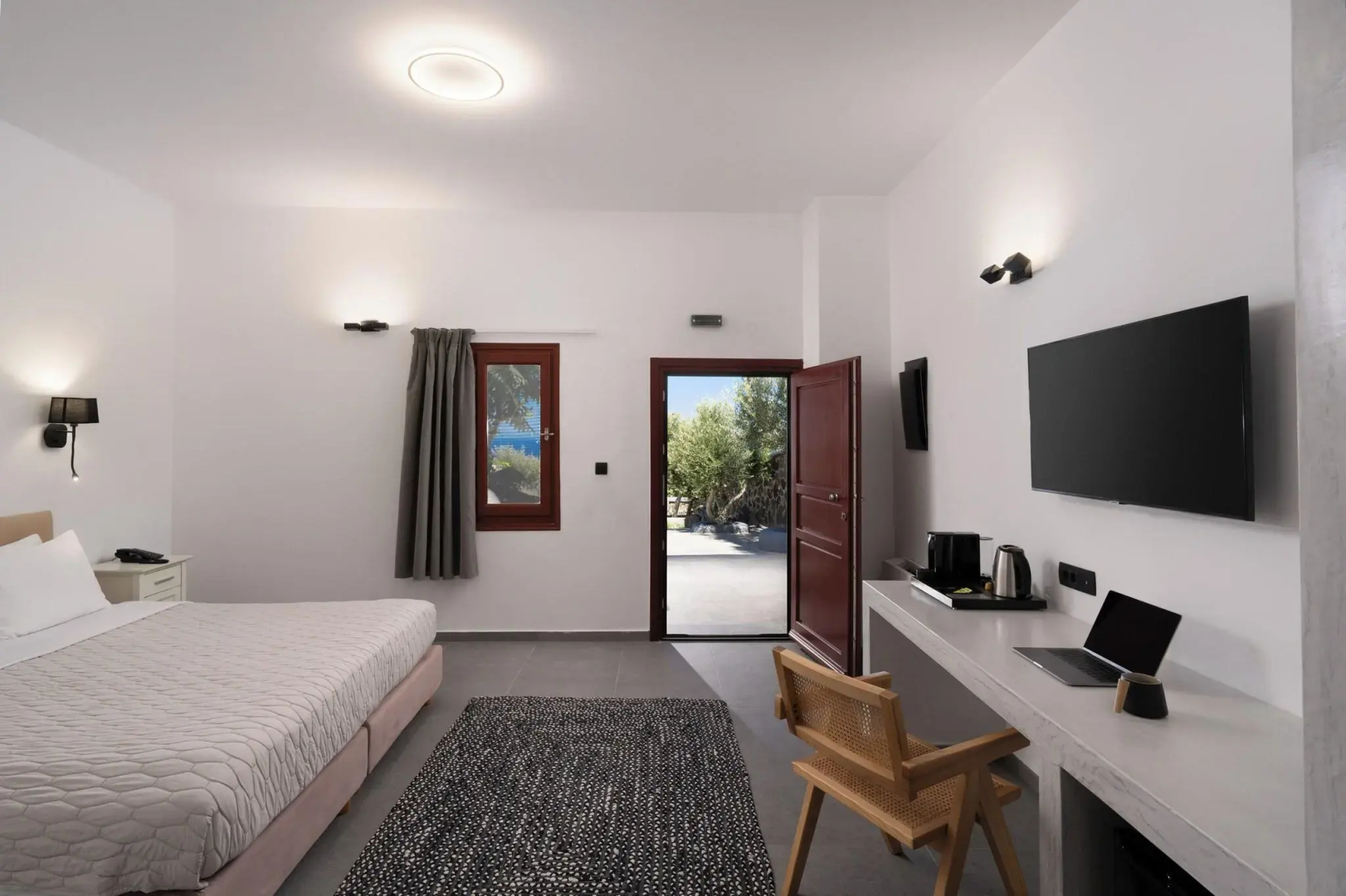 Splendour Hotel and Suites