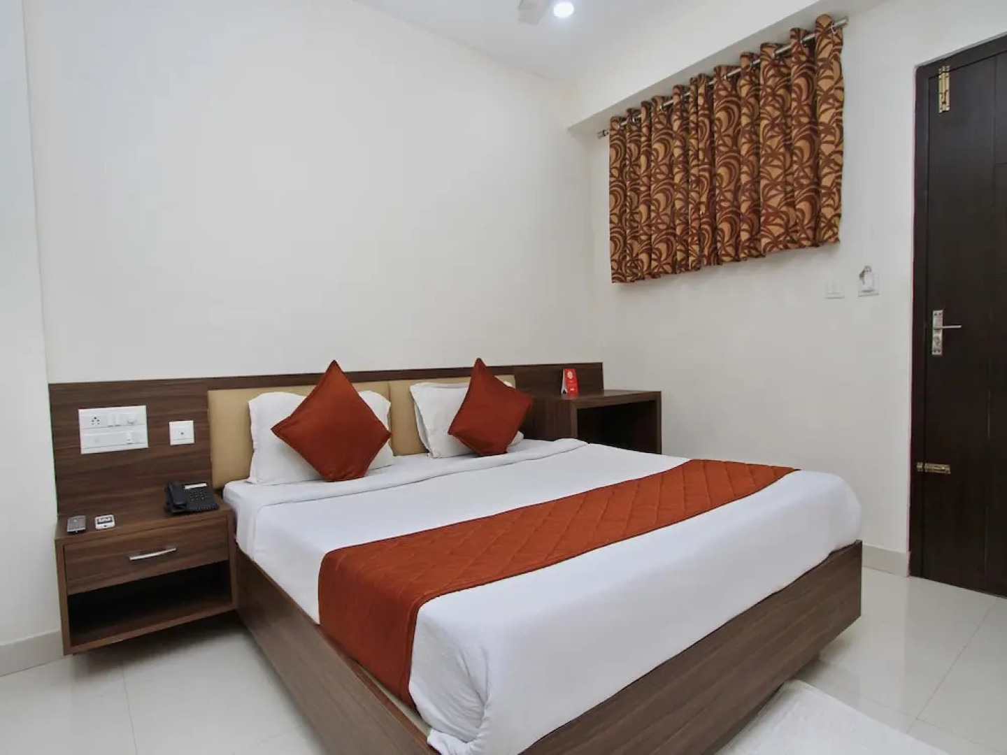 OYO 7039 Heramba Comforts