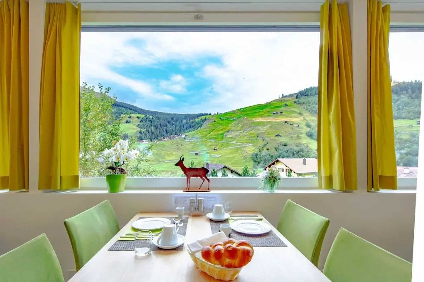 Hotel & Restaurant Vallatscha