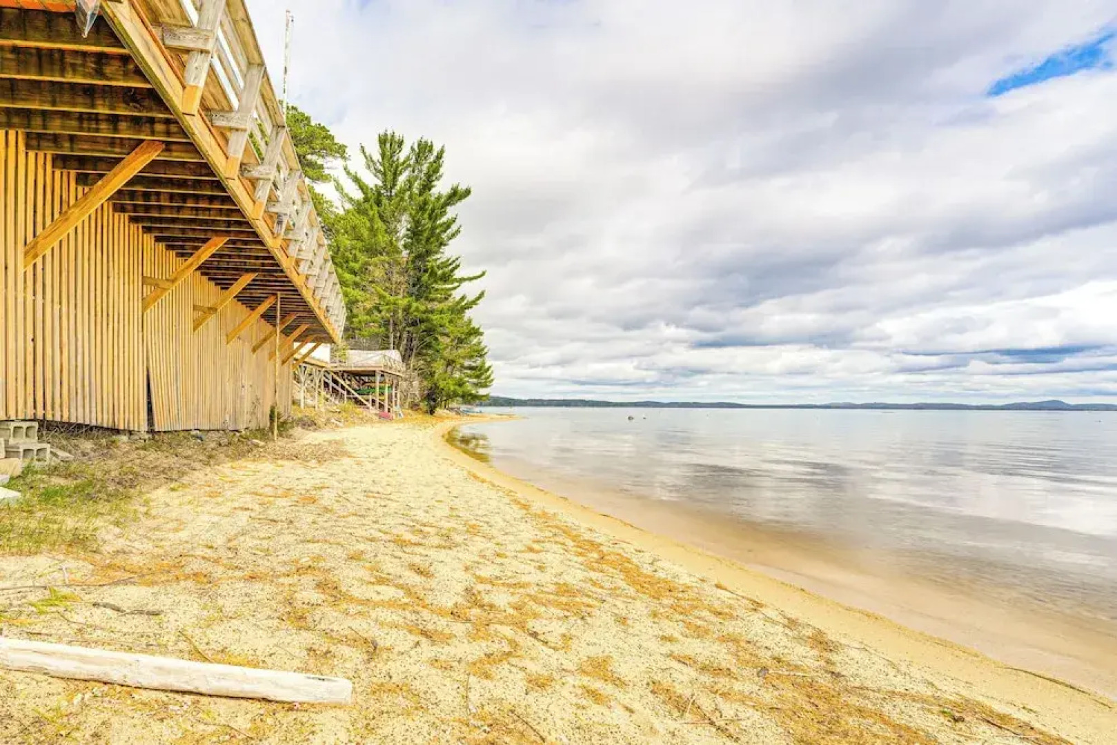 Walk to Sebago Town Beach: Luxe Townhome w/ Grill