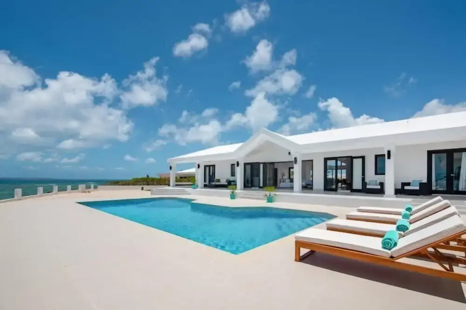 Villa Pelican Bay