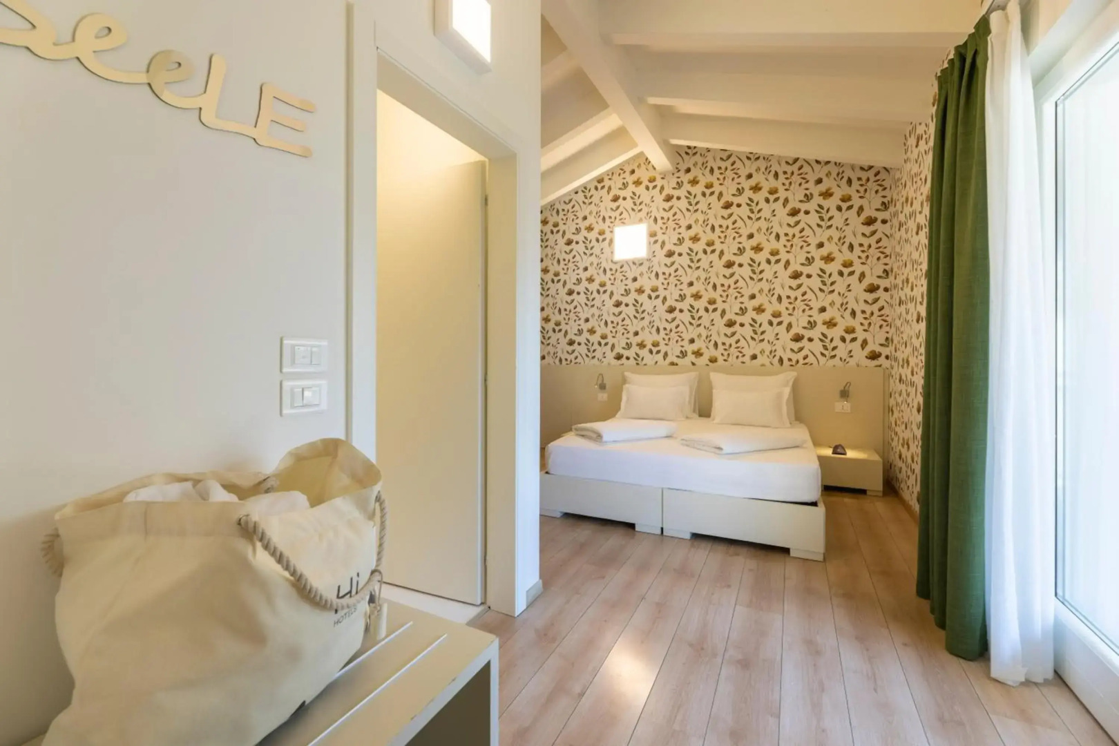 Hi Hotels Torbole Pool & Spa