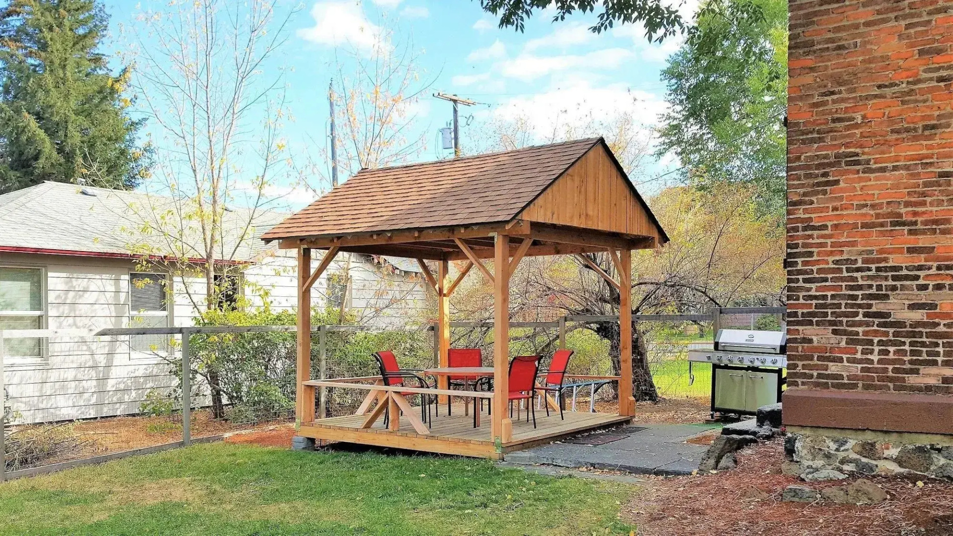 Bunk+Brew Historic Lucas House - Hostel