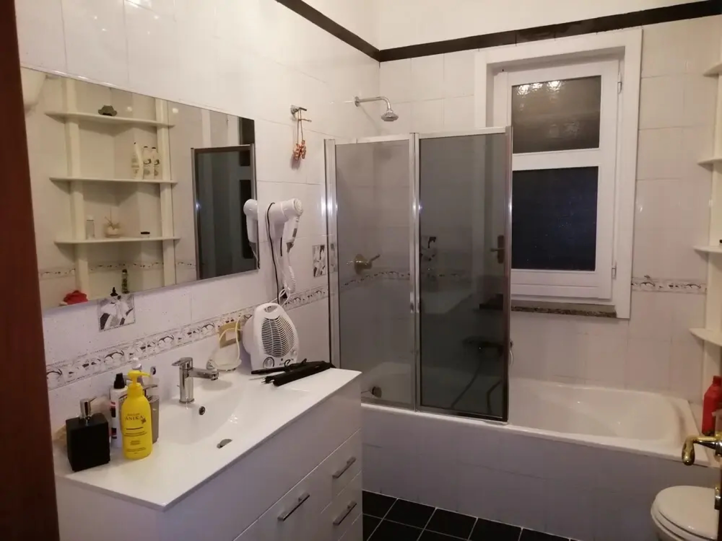 Fitta Chambre Mavì