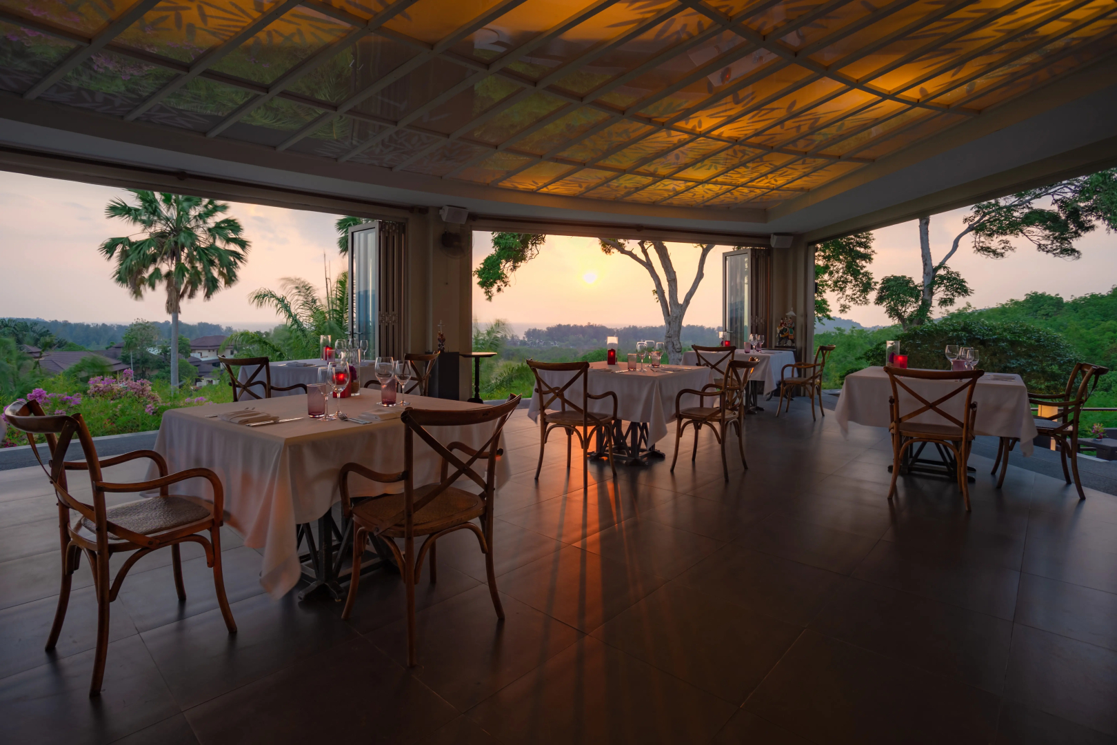 Курортный отель The Pavilions Phuket