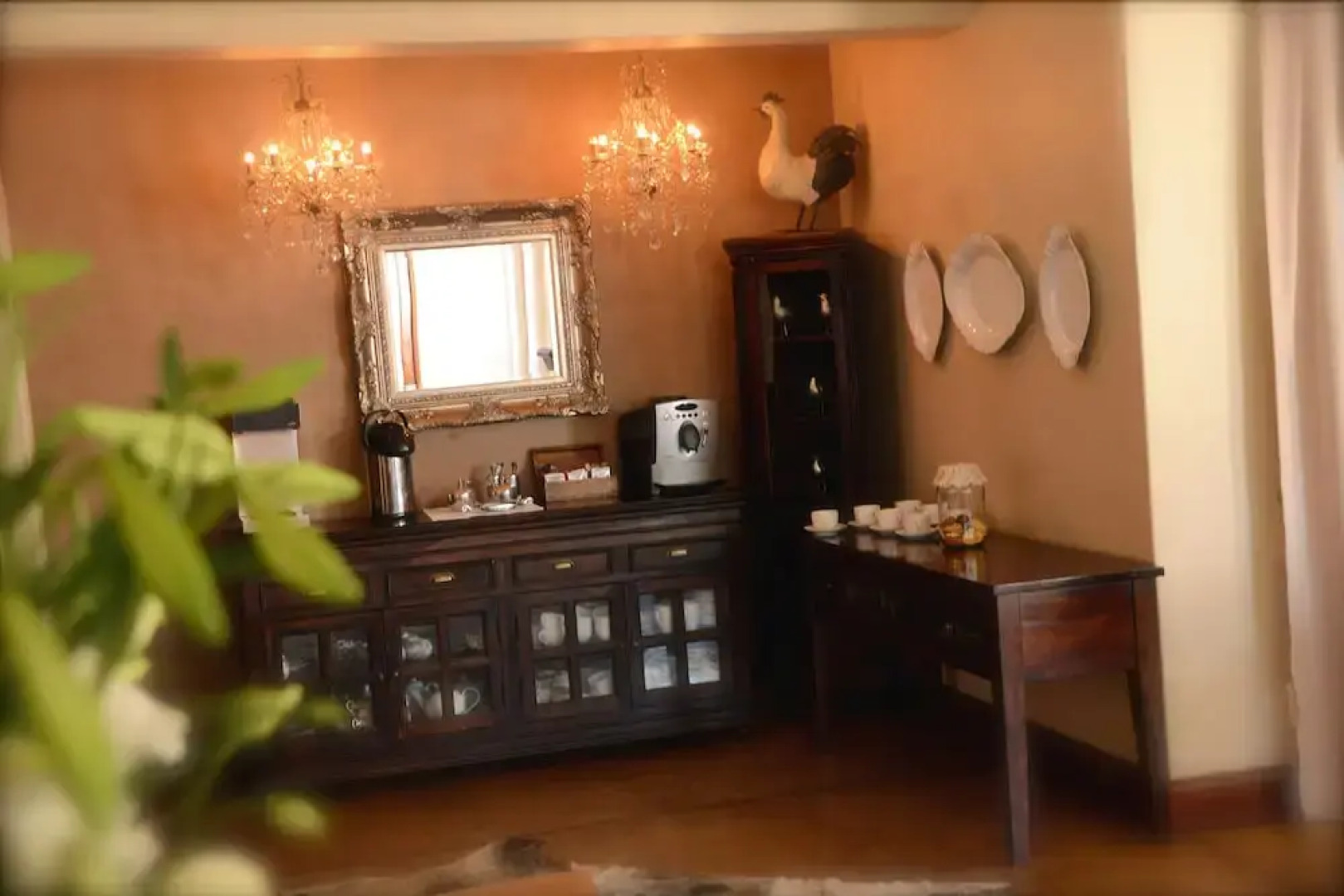 Elegant Manor Guest House