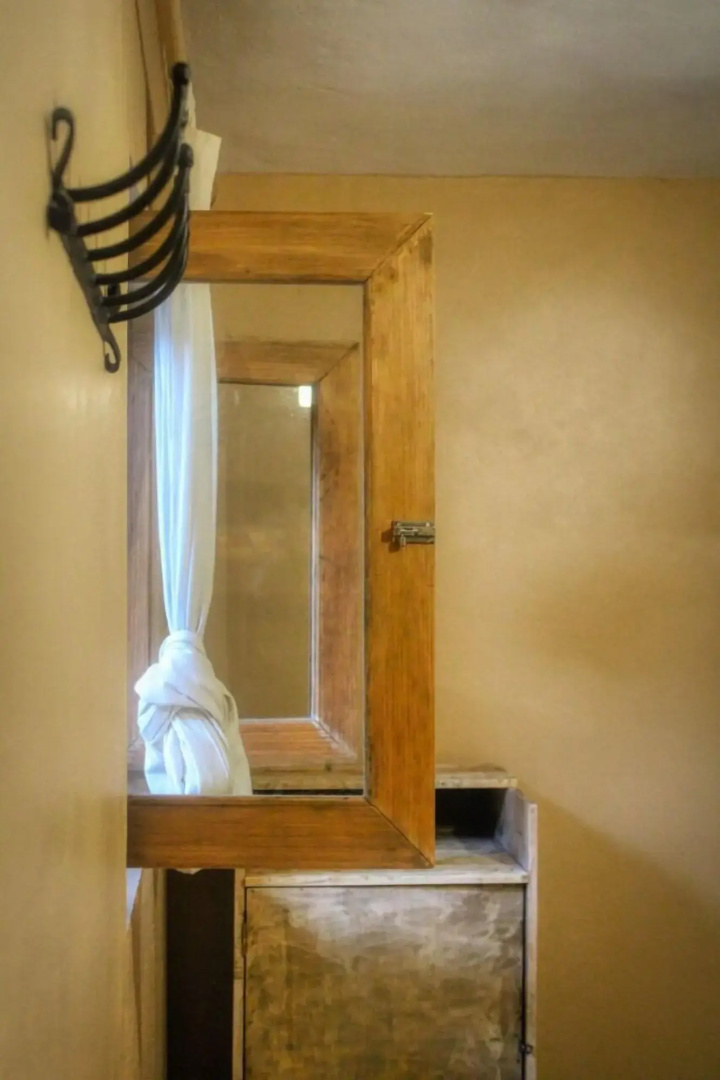 Rossco Hostel