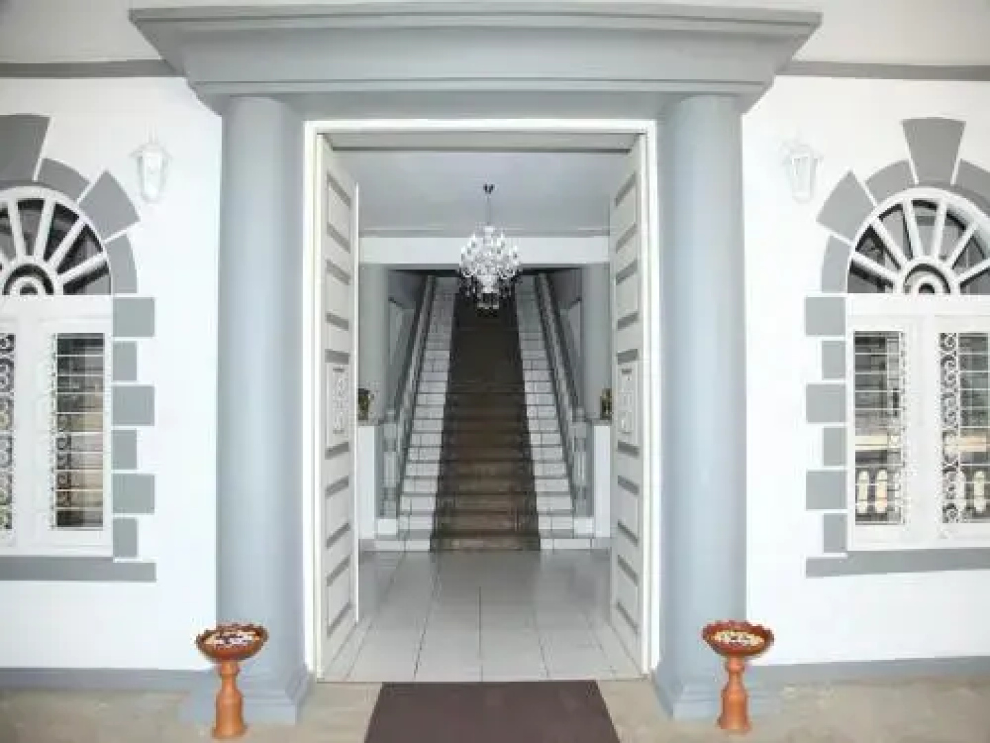 Sonorous Hotel