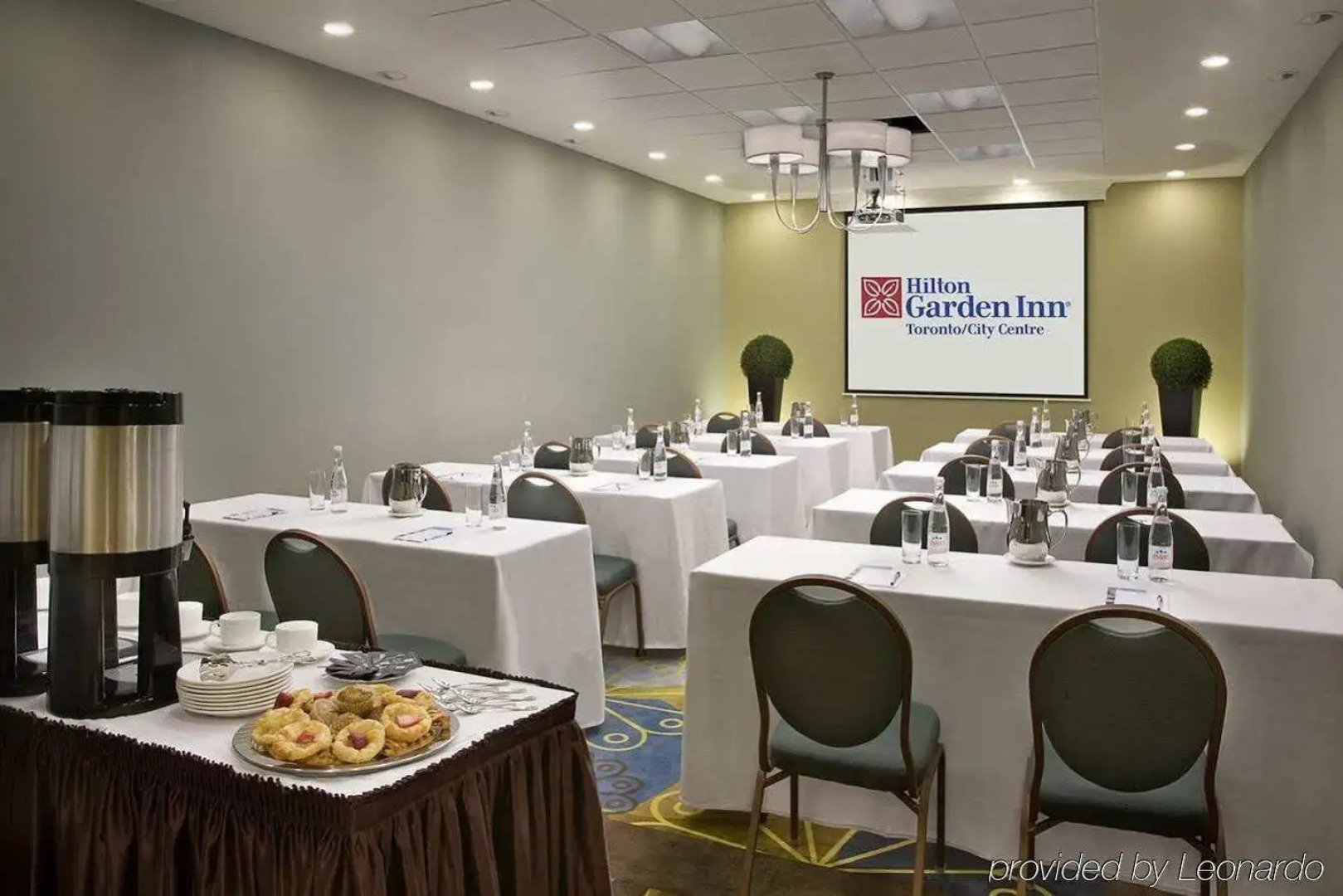 Hilton Garden Inn Toronto City Centre