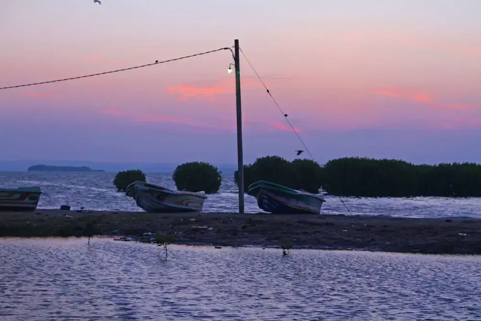 OYO 255 Atara Lagoon